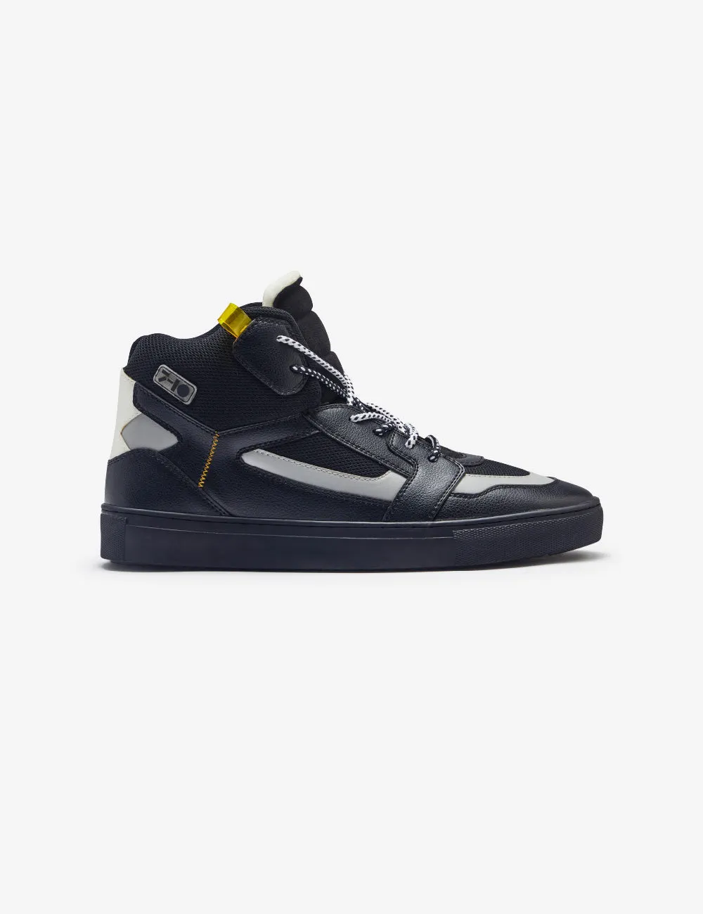 609 black double laced mid-top sneaker