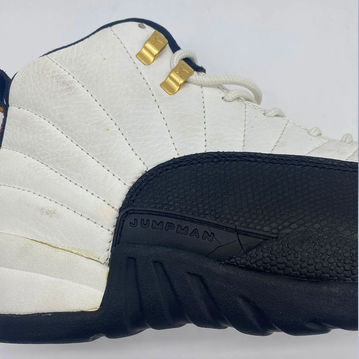 Air Jordan 12 XII OG Taxi 1996 Release size 9.5 VNDS (Pre-Owned)