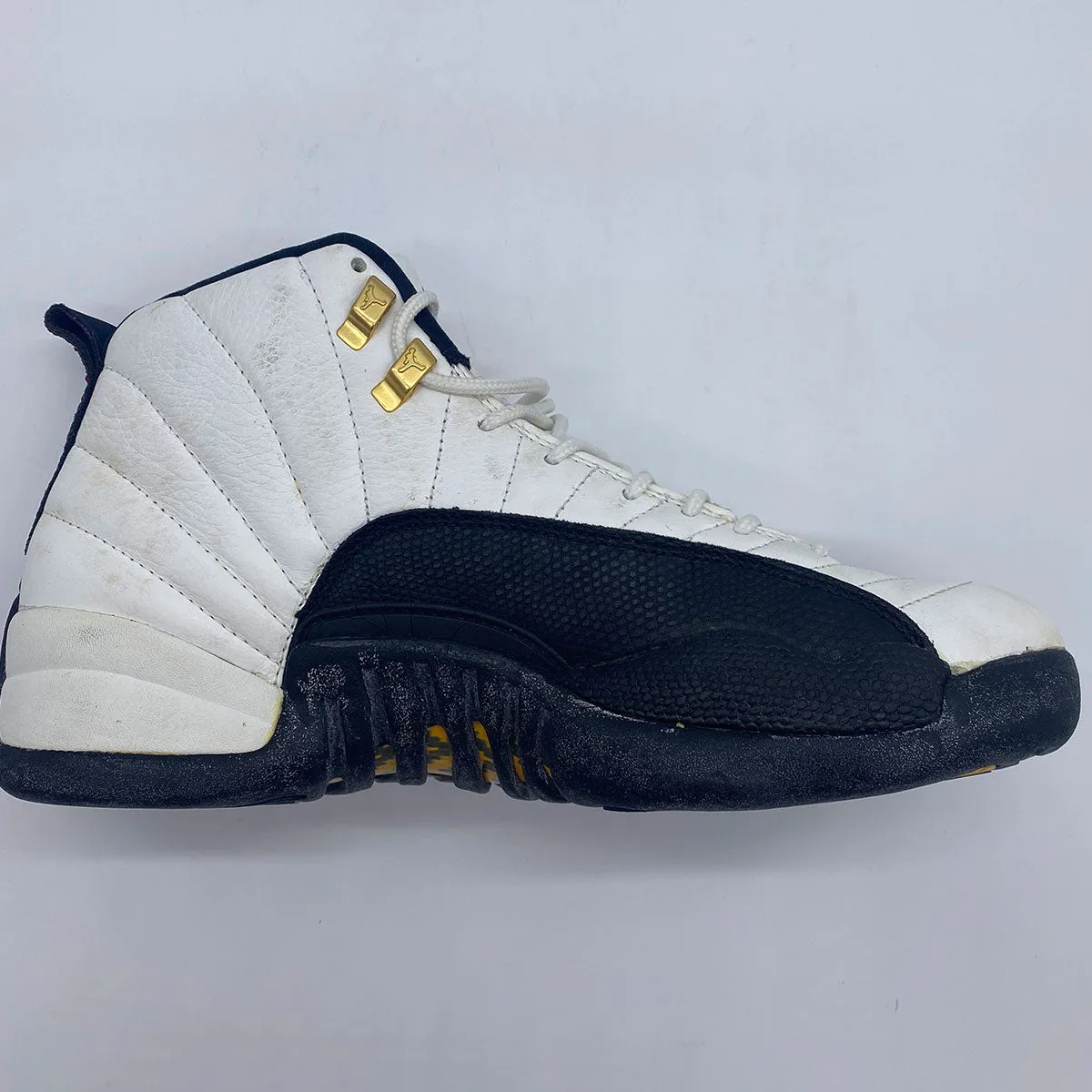 Air Jordan 12 XII OG Taxi 1996 Release size 9.5 VNDS (Pre-Owned)