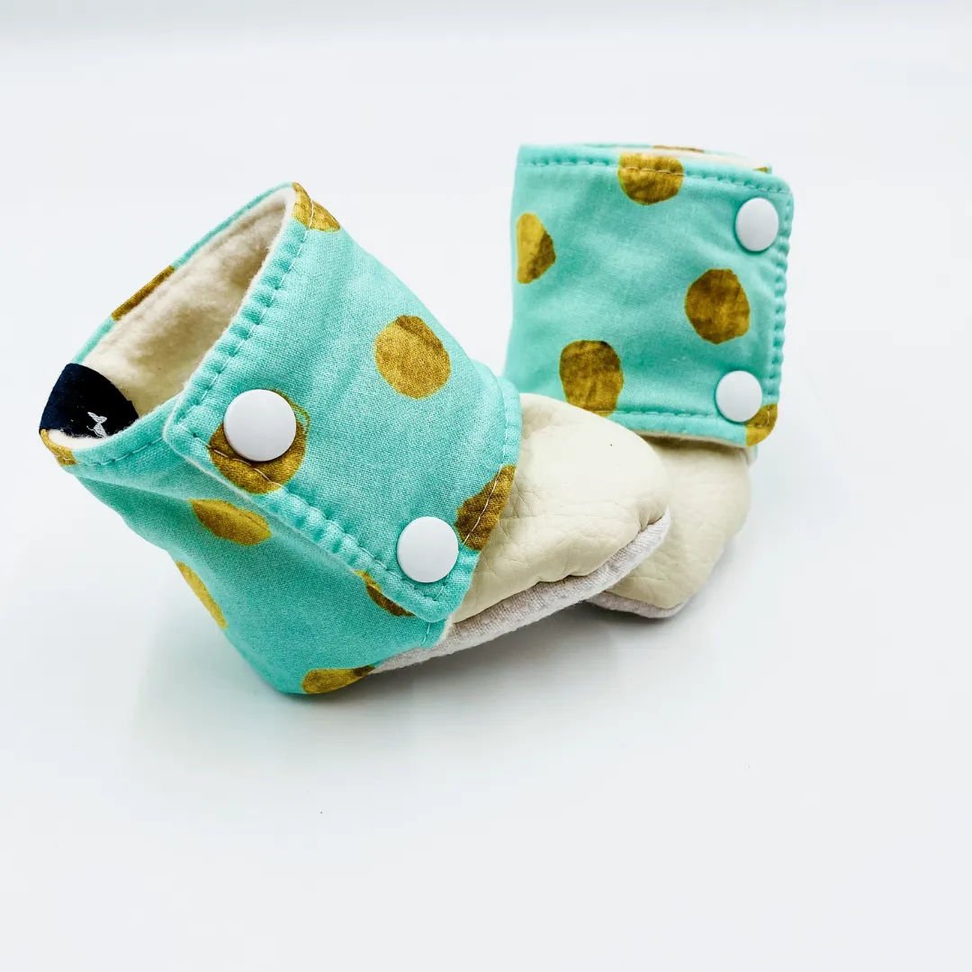 Baby Booties (Gold Dots Mint)