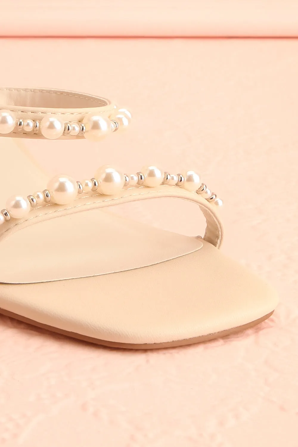 Blondie | Beige Heeled Sandals w/ Pearls