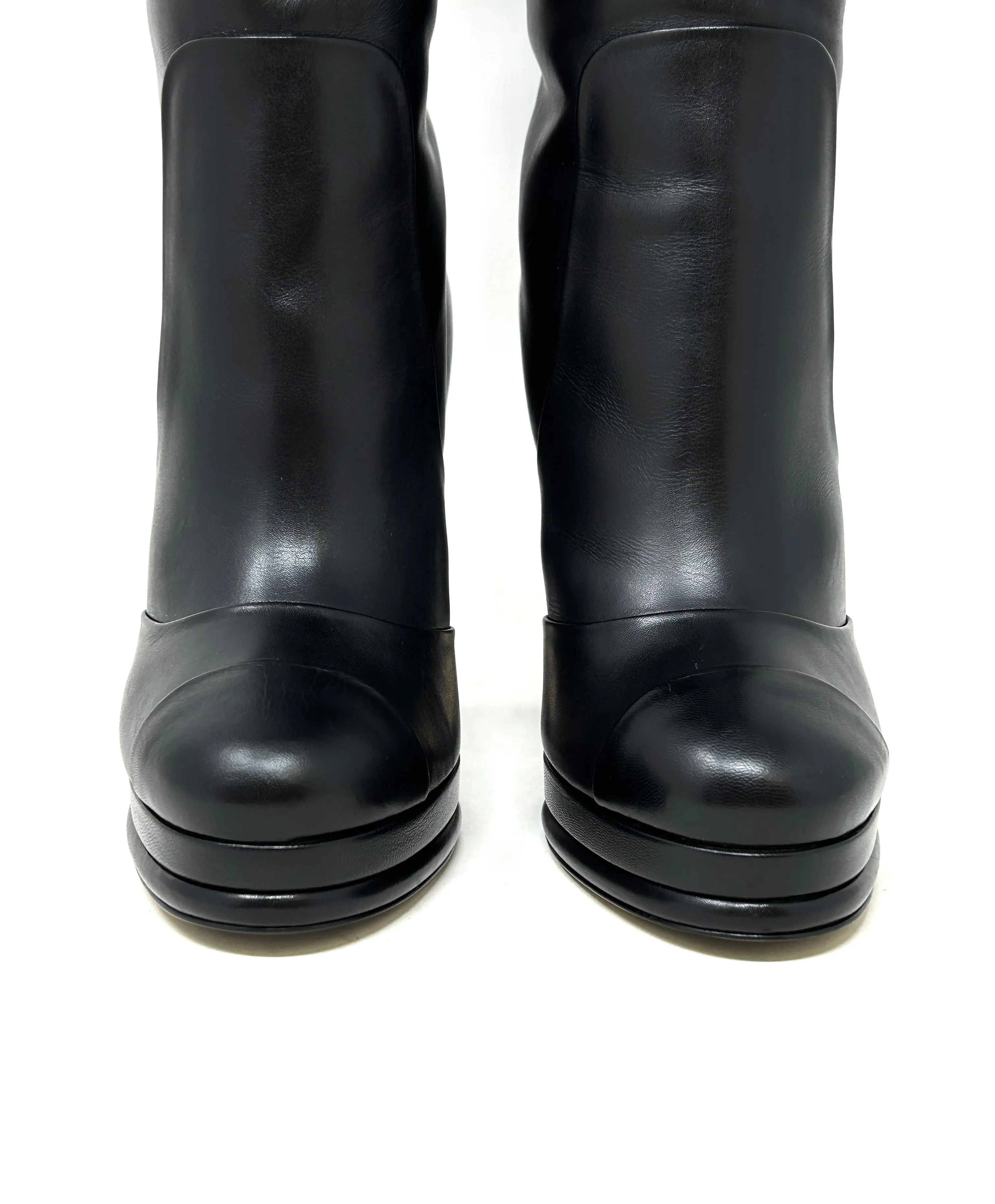 Chanel Black Leather Knee High Block Heel Pull On Boots Small 39 UK 6