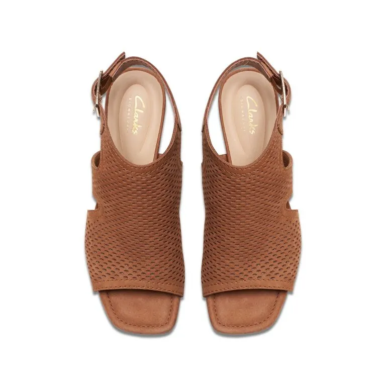 Clarks Siara65 Flow Tan Nubuck