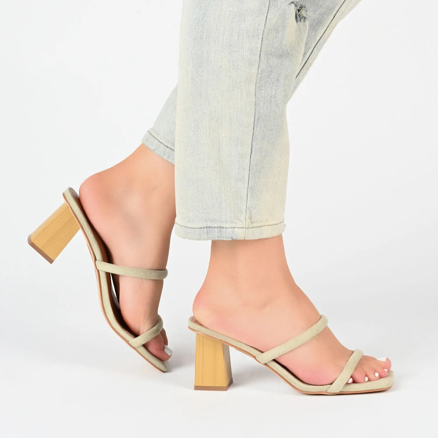 HENRIETTA HEELED SANDALS IN FAUX LEATHER