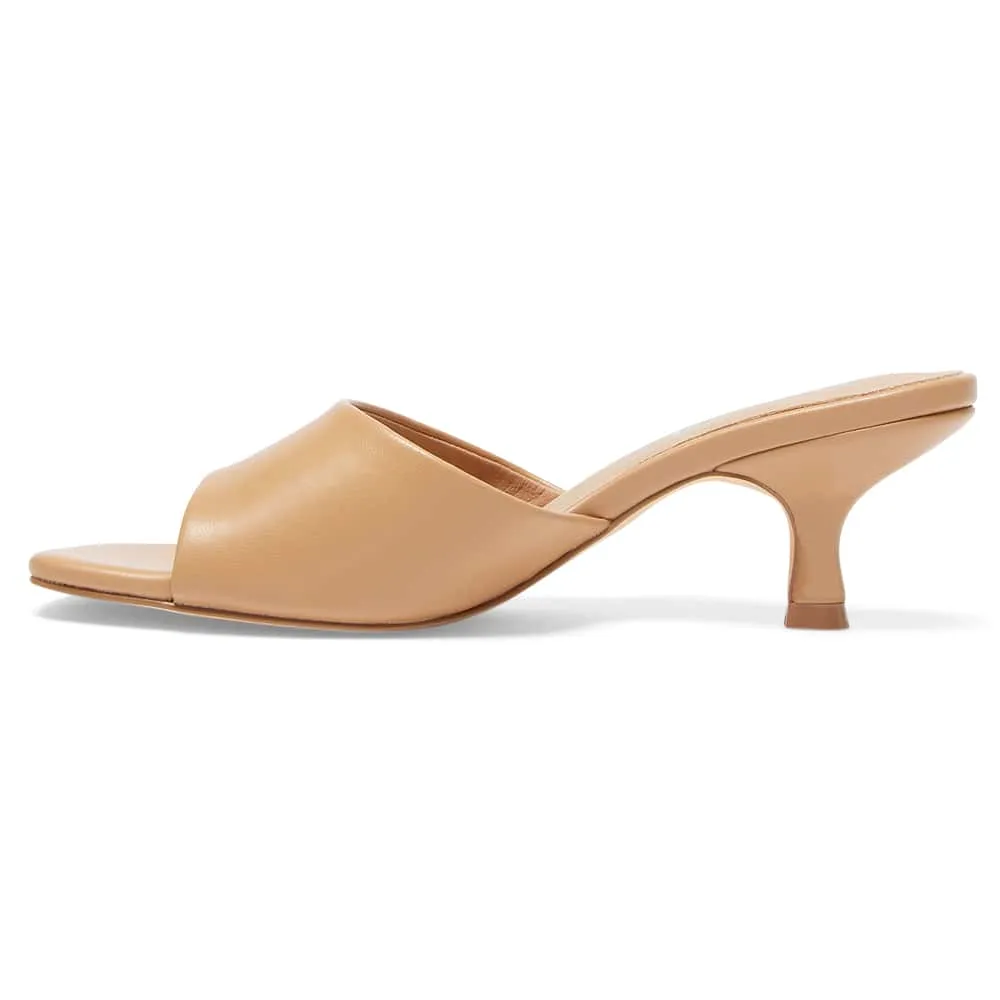 Ibiza Heel in Camel Smooth