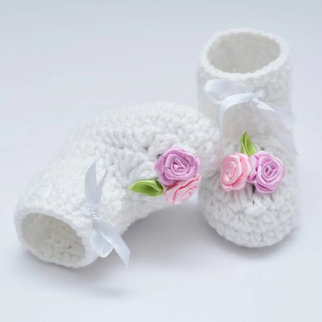 Long Lasting White Woven Design Wool Kid's Booties