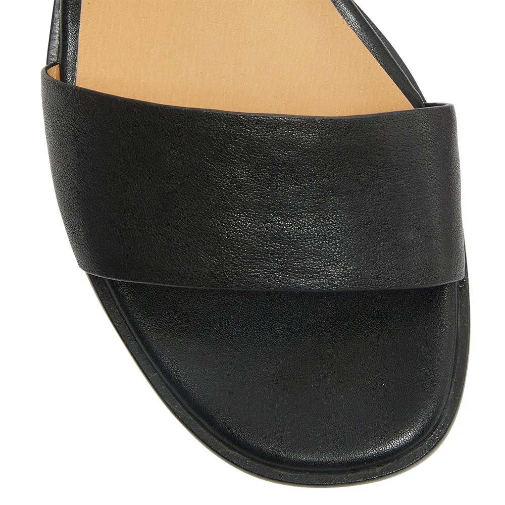 Percy Heel in Black Leather