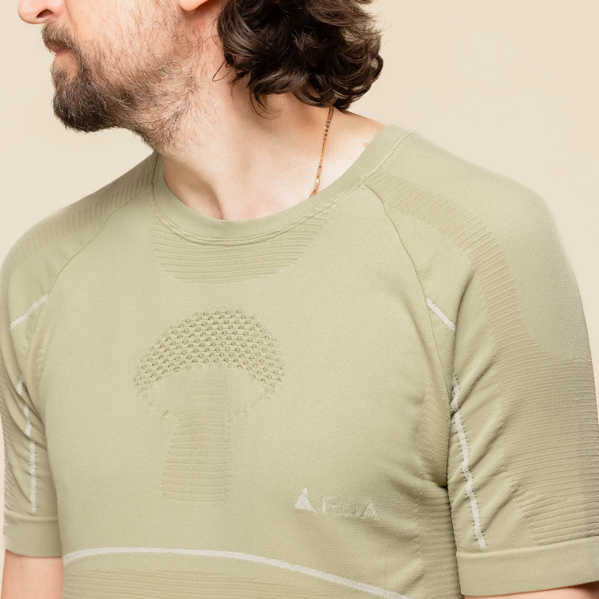 Roa Hiking - Seamless Funghi Short Sleeve T-Shirt - Sage Green