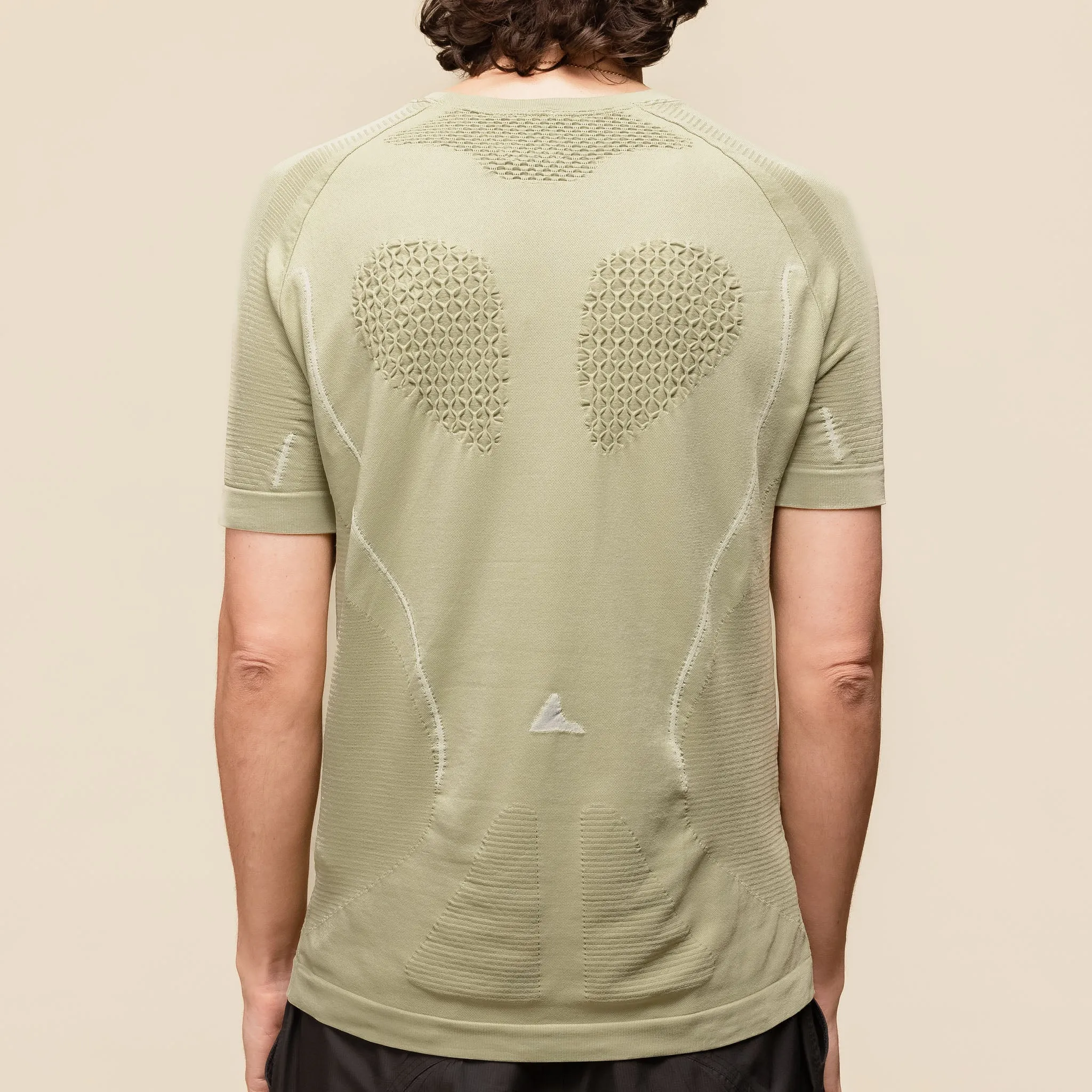 Roa Hiking - Seamless Funghi Short Sleeve T-Shirt - Sage Green