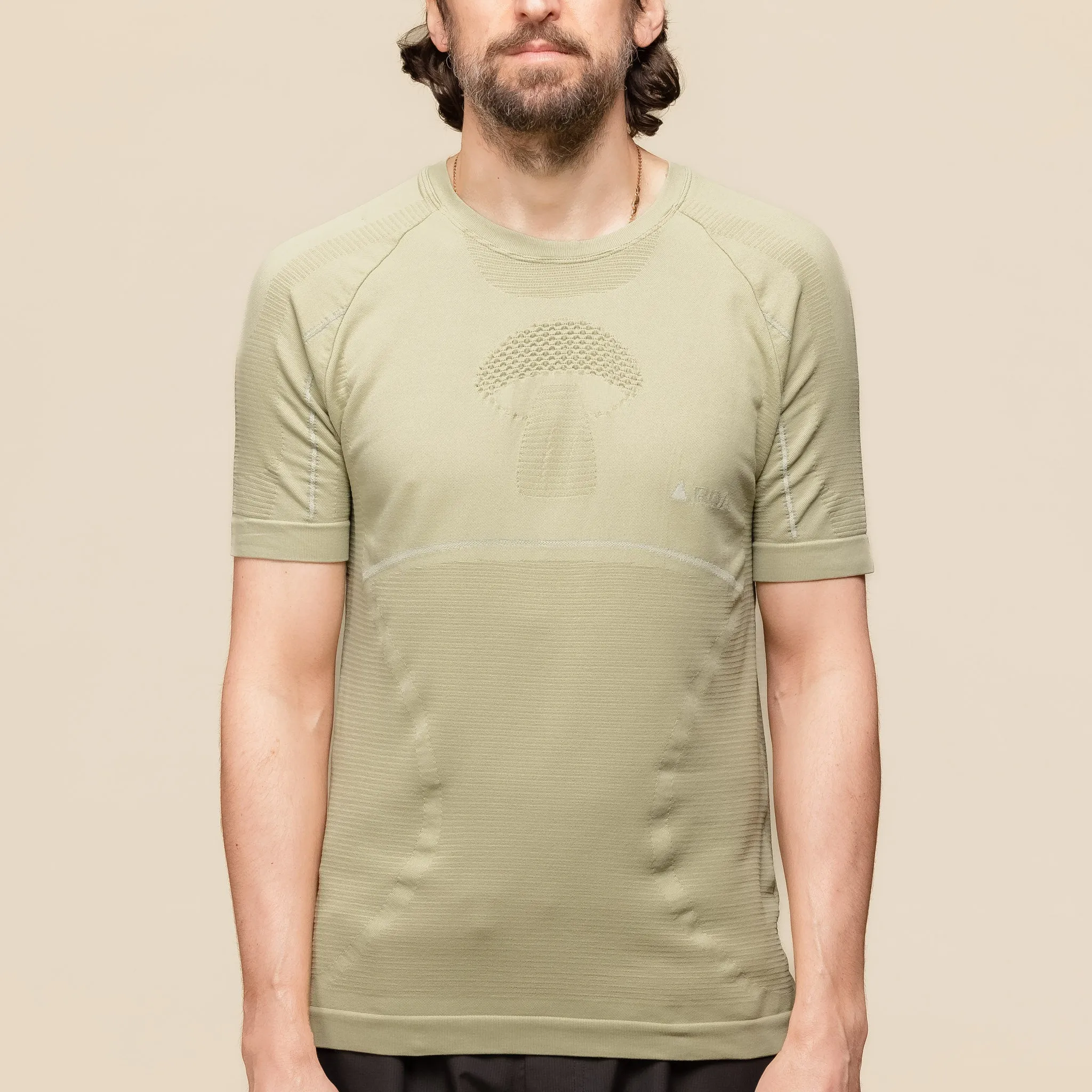 Roa Hiking - Seamless Funghi Short Sleeve T-Shirt - Sage Green