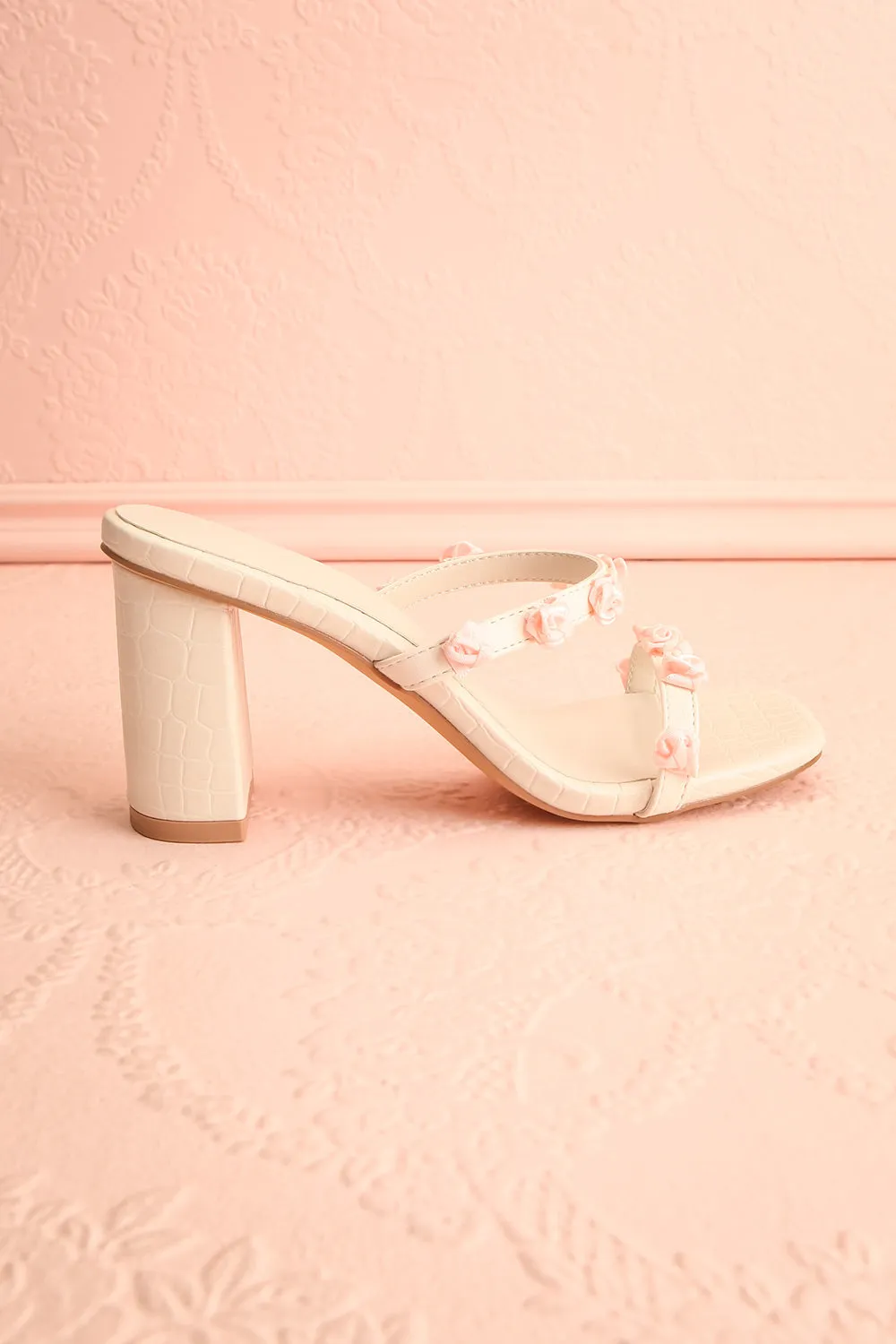 Synthicia Ivory | Heeled Sandals w/ Rose Flowers