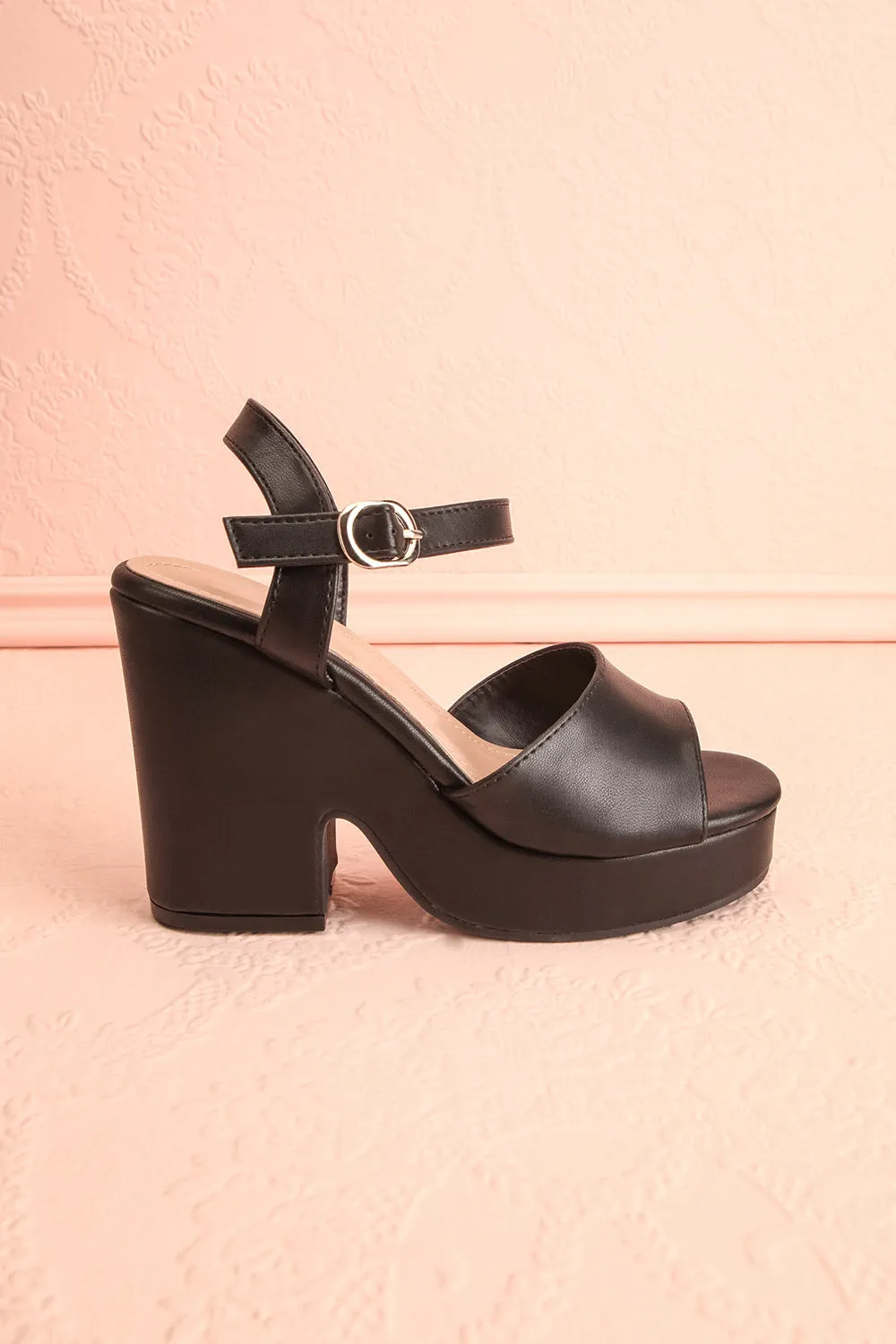 Uzurya Black | Chunky Heeled Platform Sandals