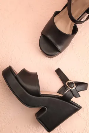 Uzurya Black | Chunky Heeled Platform Sandals