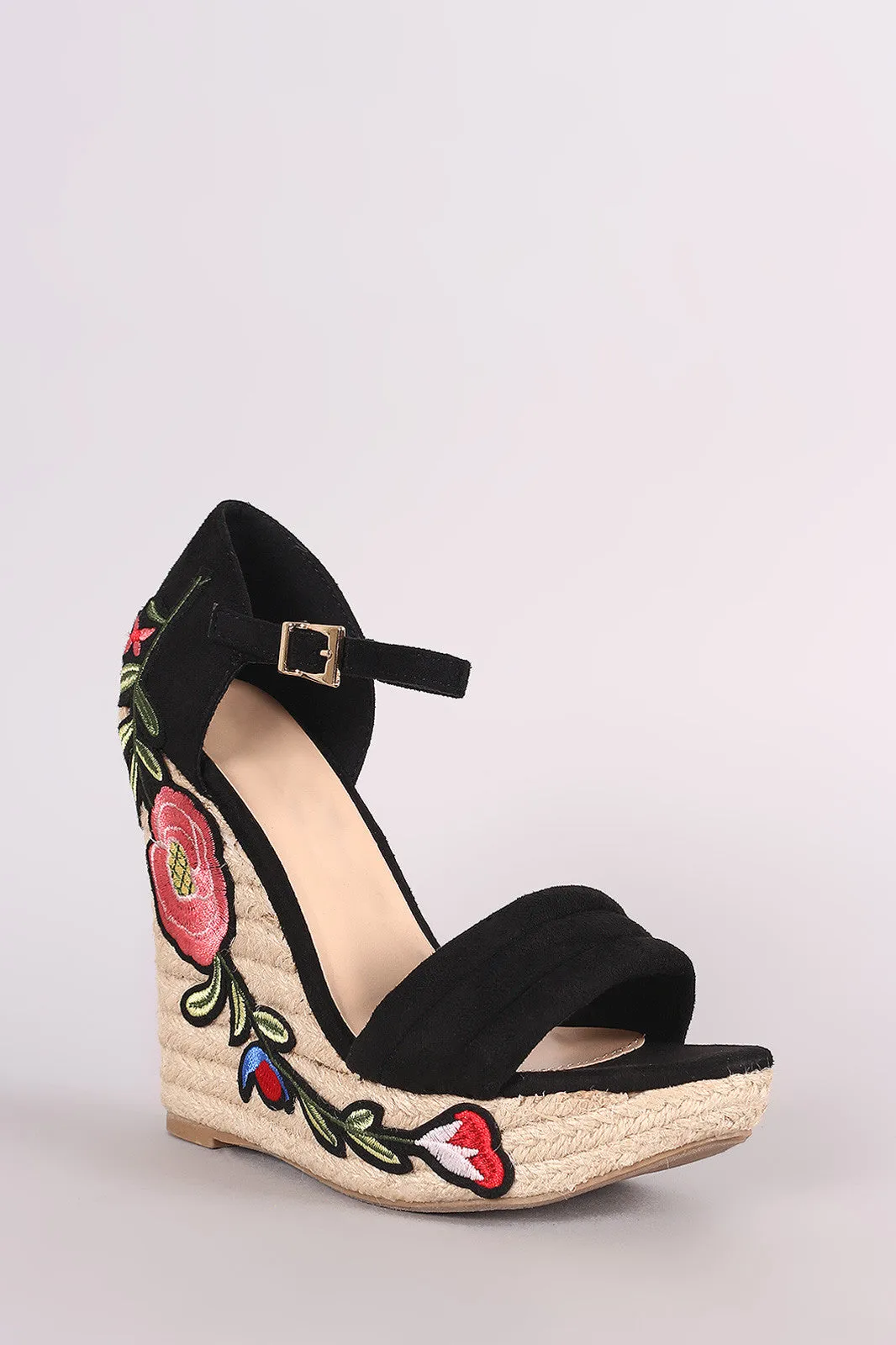 Wild Diva Lounge Floral Applique Platform Wedge